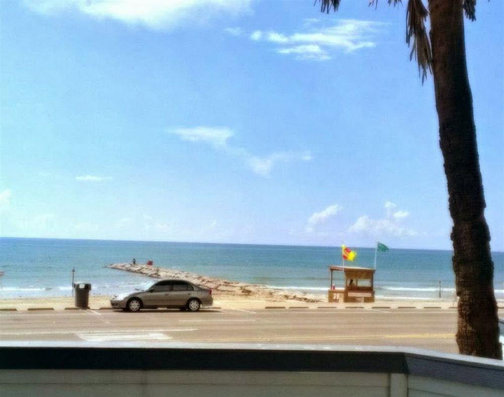 Four Seasons On The Gulf
