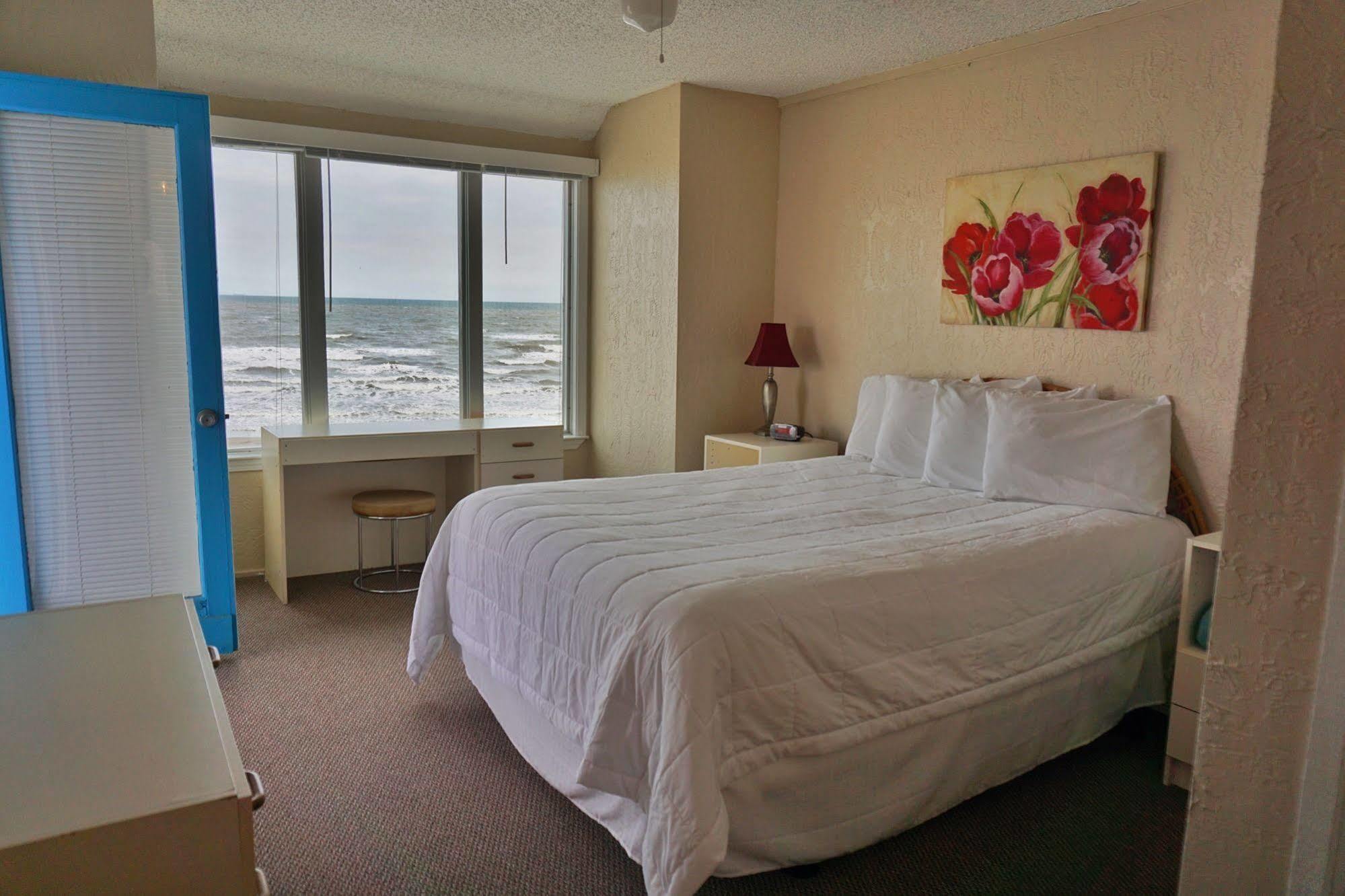 Four Seasons On The Gulf * Galveston